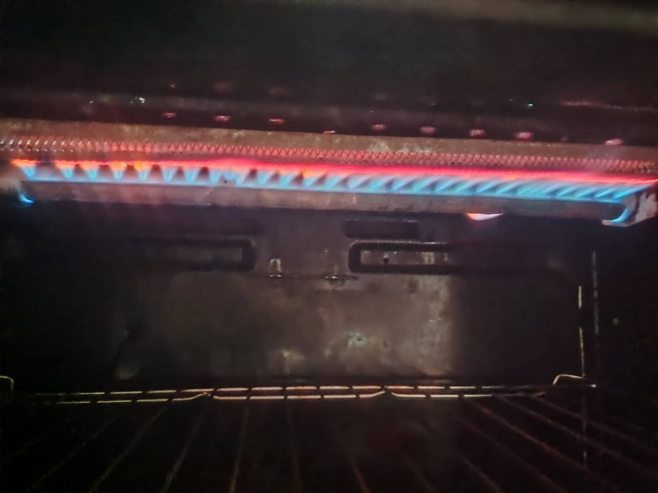 للبيع كريازي مصري باب اول ***********
