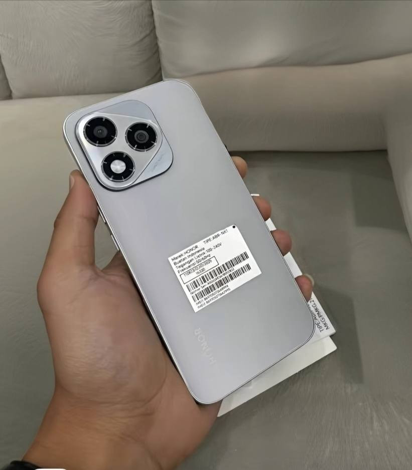سلام عليكم  شباب هاذه جهاز هونور 400 لايت امانت الله  ورسوله  جهاز طگ كارتونه واني طالب وحتاجيت اريد ابيعه  وهسه من صعد سوق اشتريته 340الف واشكد متنطون حياكم الله  اخوتي  انتم. وكفاله شكد متريد


**إذا كنت صاحب هذا الإعلان وتريد حذفه لأي سبب، رجاءا أرسل رسالة إلى الدعم الفني**