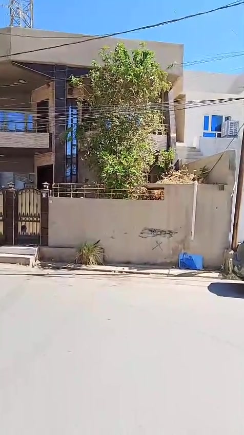 سلام عليكم،،،،
الي يحتاج مهندس كهربائي أو صباغ بيوت صبغ خارجي وداخلي وتأسيسات كهربائية الشغل داخل كركوك متواجد اكثر شي /  رحيم اوه /   شوراو 
الي يحتاج يتواصل على الرقم الموجود 
***********  واتساب موجود
هاي صور ترميم هذا البيت كهربائيات وصبغ ،،،،
