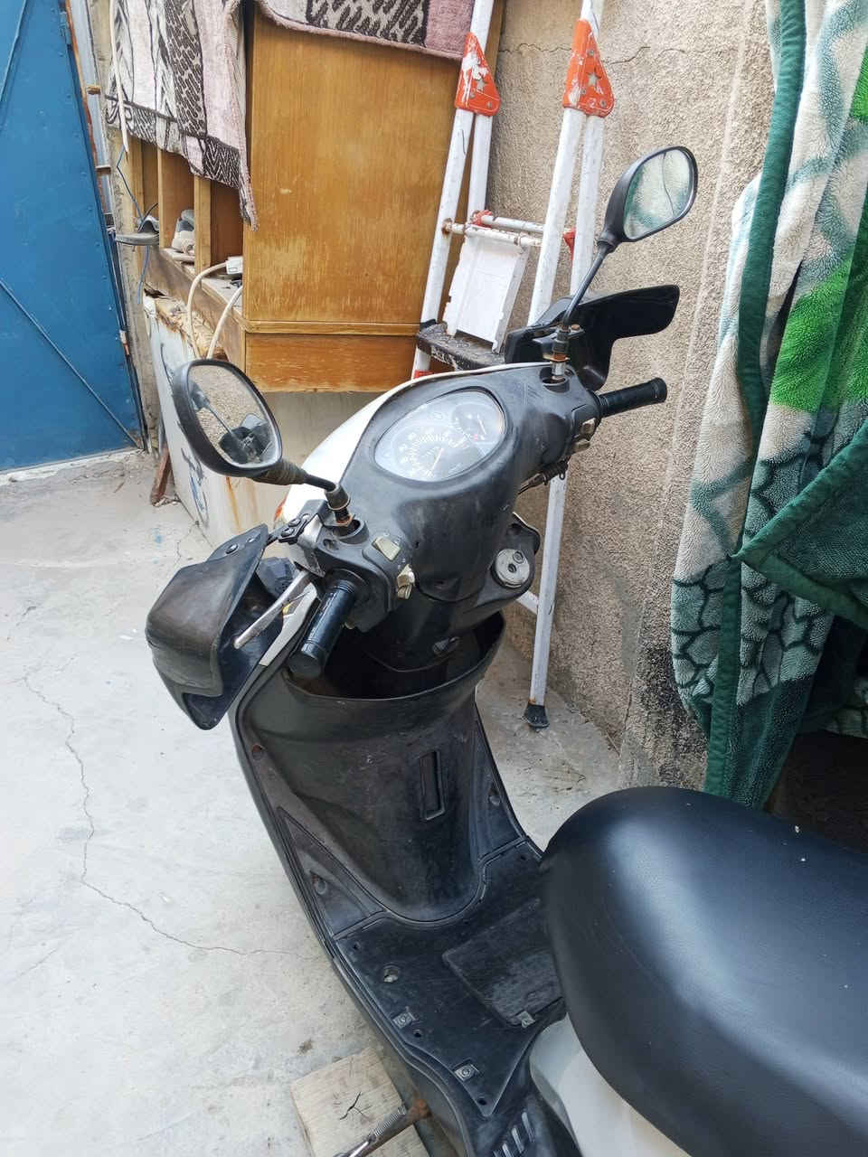 السلام عليكم دراجه ب 500 بها مجال***********
