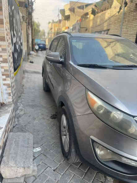 سلام عليكم
سبورتج موديل 12 
حادث السياره بنيد فقط 
بدون دواخل لغد شاصي كله مكفول 
سونار داخل المنشور 
مكينه كير مكفول 
مكينه دوش 2400
سياره كلشي شغال وجاهزه للاخير متصرف عليهه 
سعر 127
مكان بغداد مدينة الصدر 

***********
