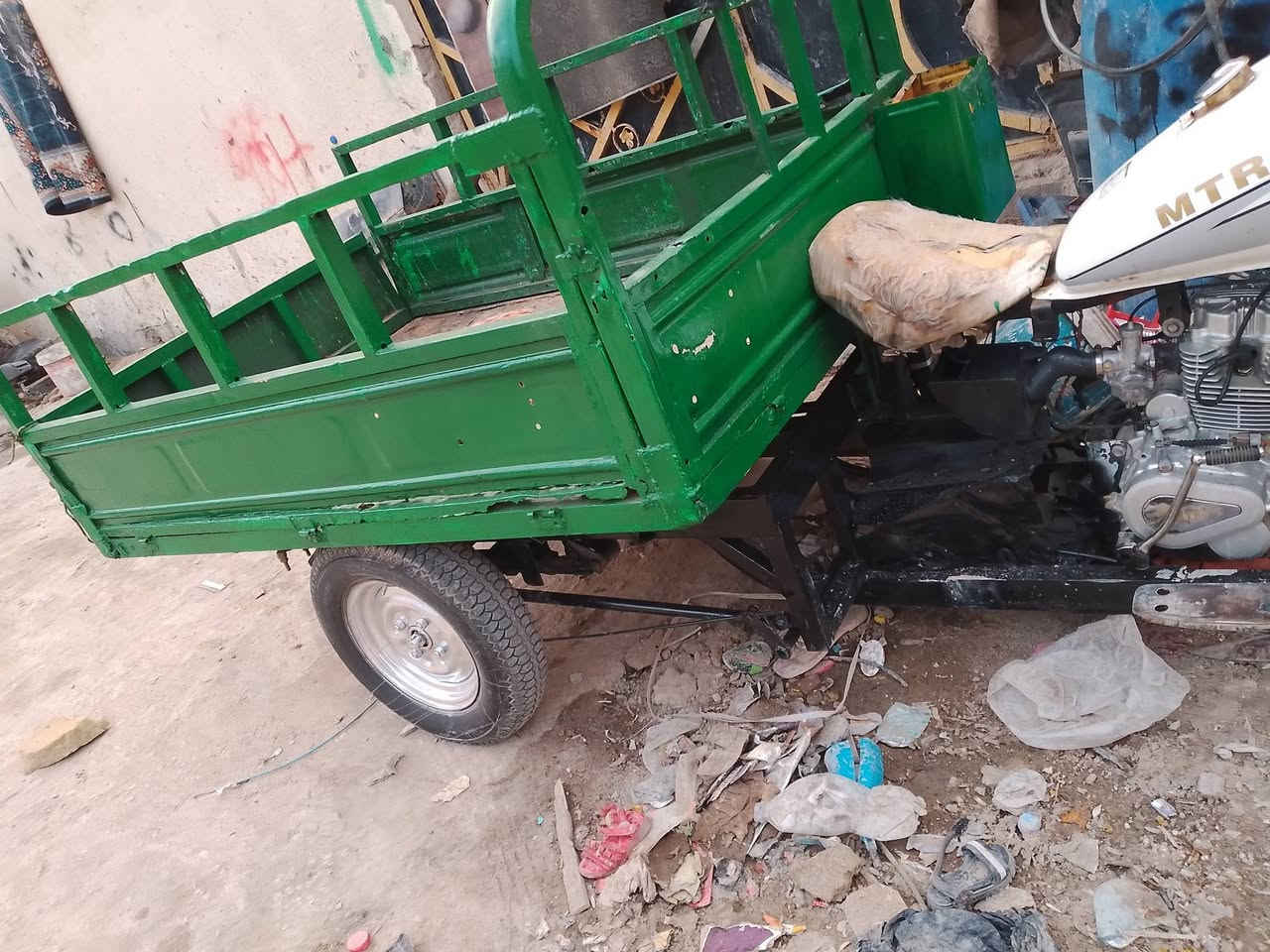 السلام عليكم ستوته للبيع امتيار ادوات مكفوله سعرها 450 مكان بصره اوبر خاصيب حمدان مستج***********
