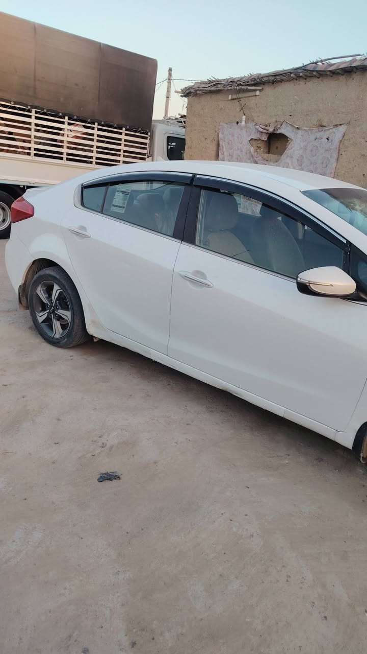 كيه سيراتو 2014 مكفوله كفاله عامه من الصبغ ولكص بيه بارد بخشم البنيد سياره رقم اربيل بسم شركه تريد تحويل تريد وكاله وتجديد ارقام دبريد كله شغال بدون بصمه اسويج
السعر 115
***********
***********
