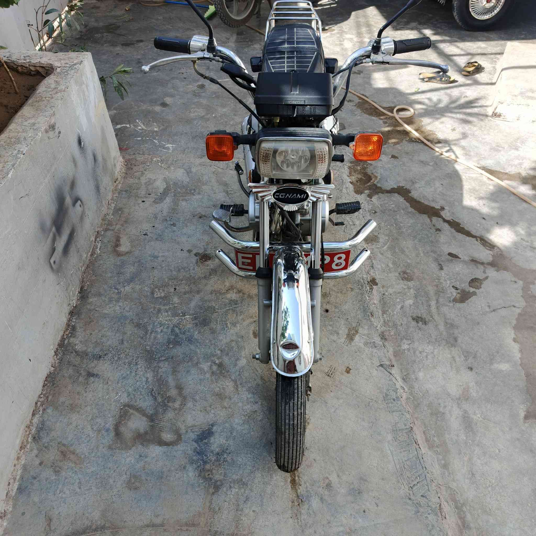 هاي دراجه للبيع موديل 17 كهربائيات كامل السعر325 من مجال ***********
