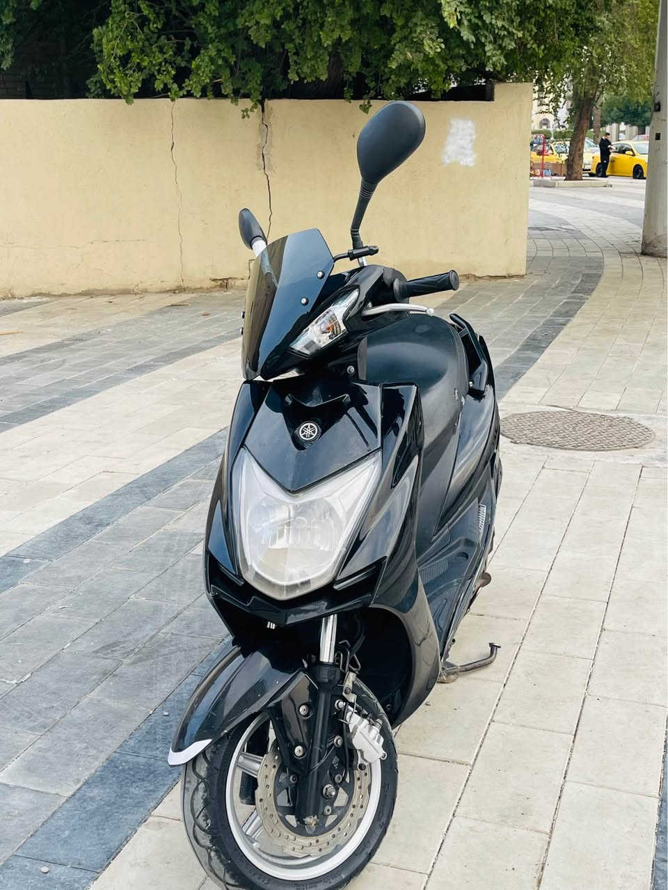 السلام عليكم للبيع سكنس شمعه ياباني أستان گهرباء قبق نفخ هيترات (خطين نوزل )طلاعات لون أسود 2020 ماشي14 الف حقيقي بس الحديث شاشه الكترونيه عداد بانزين نظام فحص شحن الباتري نظام فحص الدهن دراجه  جديدة مال رمبه او اوراقها كامله دراجه بيها محرك يخبل وبرغي ما مفتوح بيها بشرط جيب فيتر وأفحص والدراجة إذا تجي وتشوفها مو نفس الصوره تاخذها بلاشما ابيع إذا متجيب فيتر ويفحصها دراجه مال جناي كفرات بلاديه محرك بلادي كولشي بيها بلادي تفتح سويج بس تدوس دكمت لسلف تشتغل مكفوله من الشخط اكفلك التاير  إذا بيه بنجر ارجع او اكول أكفلك التاير إذا بي بنجر تعال وشوفها بعينك السعر1450 أوبيها مجال قليل لان دراجه رمبه)تجي تاخذها من باب البيت مكاني
بغداد 📞*********** بغداد, العراق
