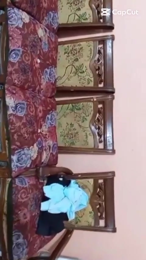 السلام عليكم ميز طعام للبيع خشب  زان اصلي مع 8كراسي كما موضح في الصور والفيديو 
للستفسار على الخاص


**إذا كنت صاحب هذا الإعلان وتريد حذفه لأي سبب، رجاءا أرسل رسالة إلى الدعم الفني**