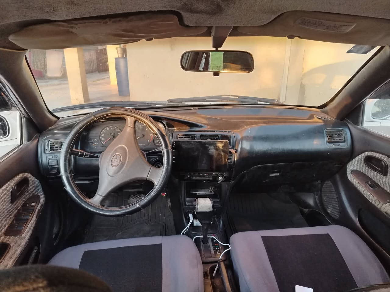 السلام عليكم كورولا 94 محور سياره رقم دولي رقم بغداد باسمي تحويل ثاني يوم السياره رايدها ٥٥ وبيها مجال ***********
