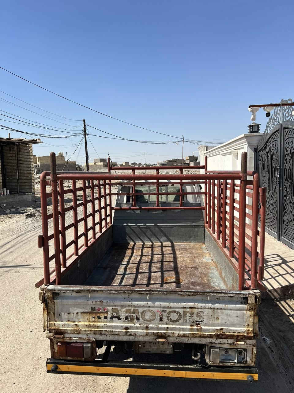 السلام عليكم كيه حمل للبيع مديل  96 سياره خير من الله سياره كامله تحويل مباشر مكان السياره مدينه الصدر  السعر 55او بي مجال بصيط الاتصال *********** اتصل او بل خدمه
