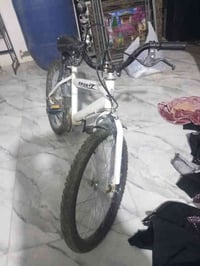 بايسكل للبيع حجم ٢٠ولا عطل ب٥٠ وبي مجال بغداد الكريعات فرع مصور اربد ل...