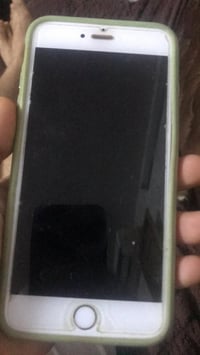 ايفون ٦ اس بلس • ٣٢ • مقفل مكاني