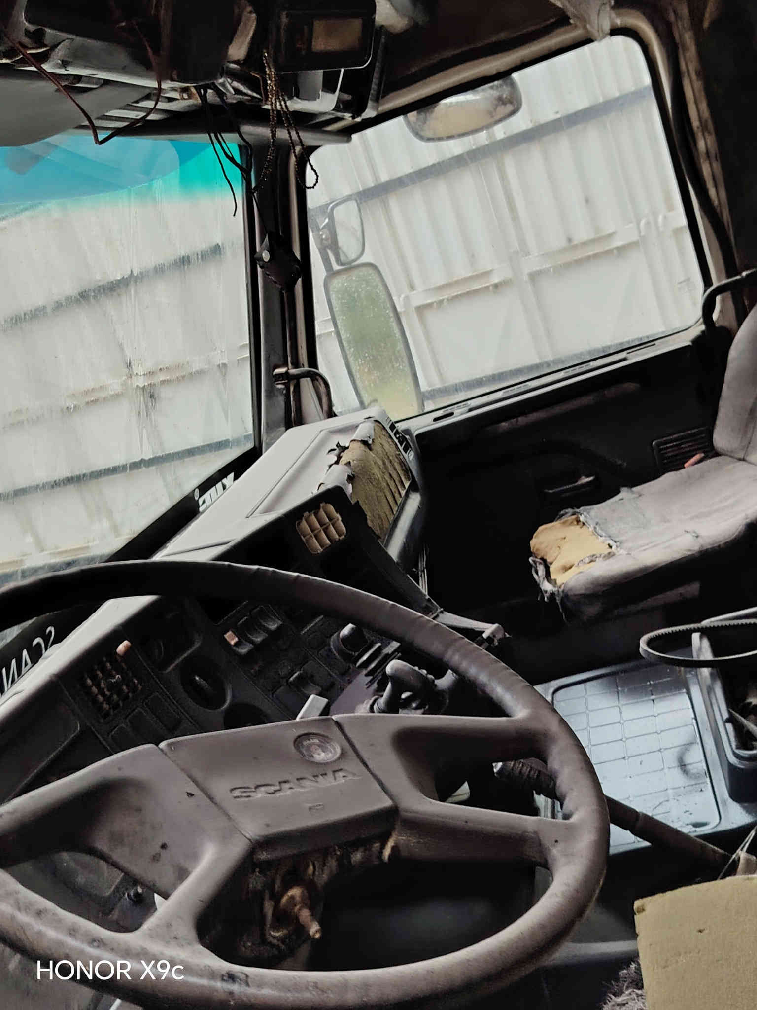 سكانيا للبيع ١١٣ كير 3 في 3 الرقم ***********
