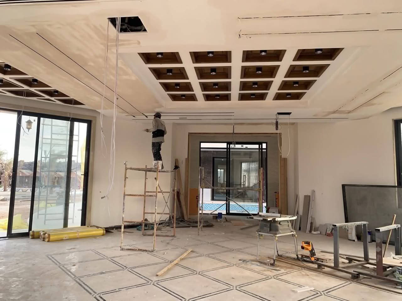 السلام عليكم صباغ متفرغ للعمل نعمل كافة انواع الصبغ للاستفسار الاتصال ع رقم ***********
