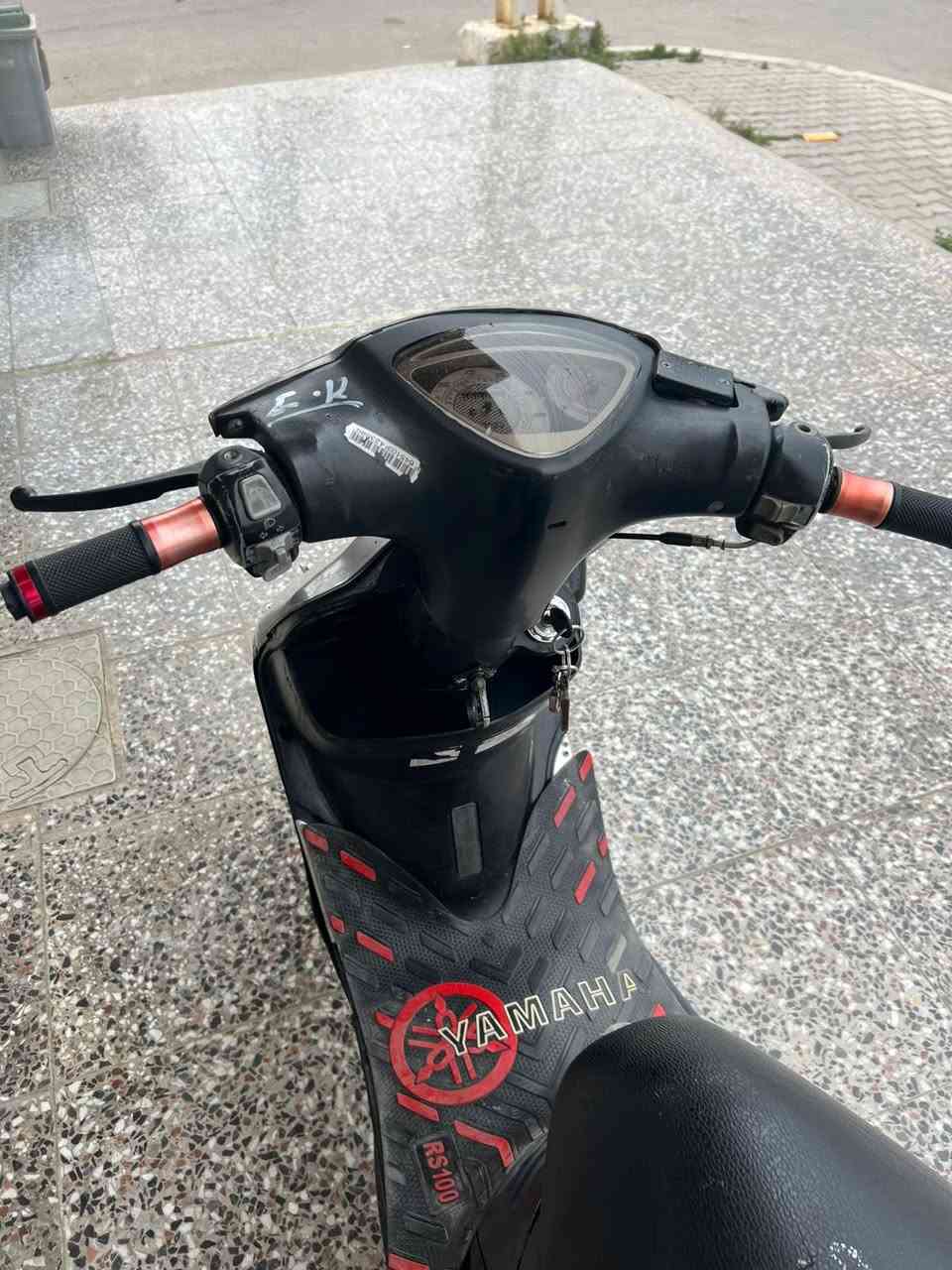 السلام عليكم للبيع ماكس عدلة دراجة بلادية برغي ما مفتوح بيهة كفرات بلادية ختم واحد وية المكينة السعر ٧٥٠ وبيهة مجال للطيبين العنوان بغداد اليوسفية حي الشهداء الاتصال ***********
