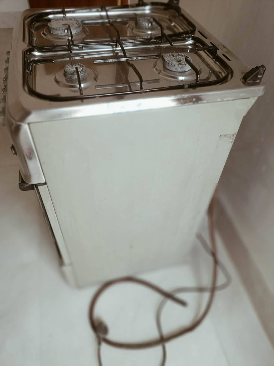 طباخ للبيع عطله فقط بس الفرن سعره 40 الاتصال على الرقم *********** أو تفضل على الخاص
