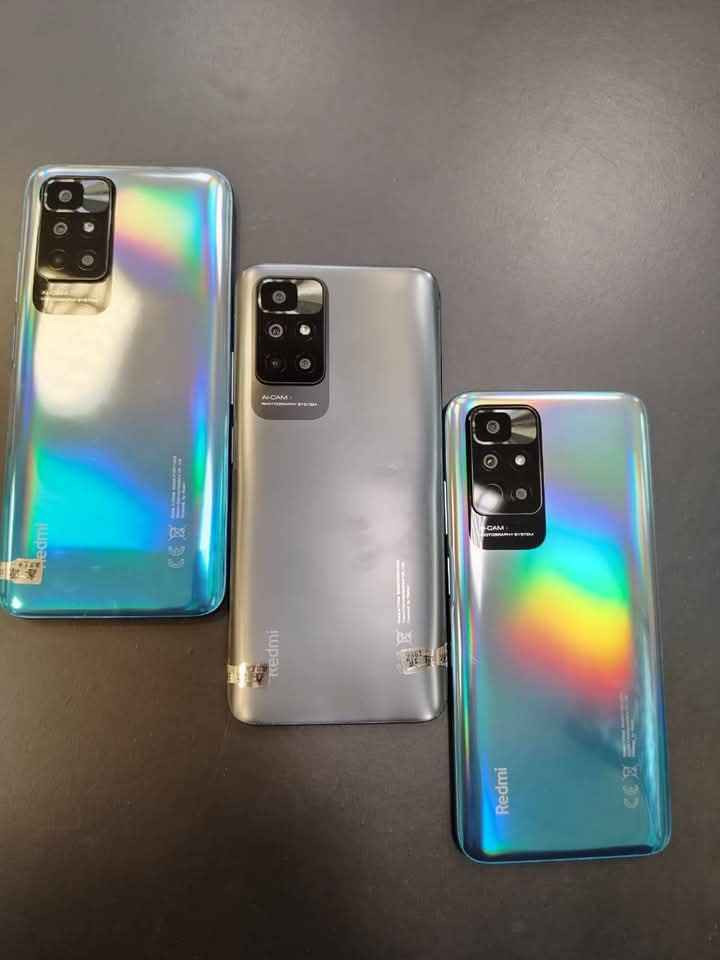 ريدمي 10 نسخه 5G
 6/128 جيجا
معالج هيليو G88 يشغل 40 فريم ببجي 😘
السعر 85 آلف دينار 🔥
كاميرا خلفية رباعية بدقة 50 ميگابكسل +8+2+2 
شاشة حجم 6.5 بدقة FHD بتردد 90 هيرتز 
نظام التشغيل اندرويد 13 
بطارية 5000 ميللي أمبير 
شحن سريع 18 واط 
بصمة اصبع جانبيه 
دبل سيم كارت 4G 
يدعم الراديو الـ Fm + ريمونت والـ IR Blaster .
يكرر التطبيقات + يقفل التطبيقات 
صوت سبيكر عالي 
جهاز اصلي 
يوجد توصيل لكافة المحافظات 
بغداد زيونه الربيعي مقابل مول دريم ستي 
اعتذر إذا اتاخر عن رد يرجى الاتصال او مراسله عن طريق واتساب 
‏‪***********‬‏
*********** بغداد, العراق
