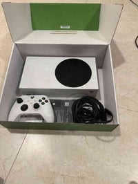 للبيع اكس بوكس سيريس اس ذاكرة SSD 120 512 فريم pxn V10 ستيرن + ناقل حر...