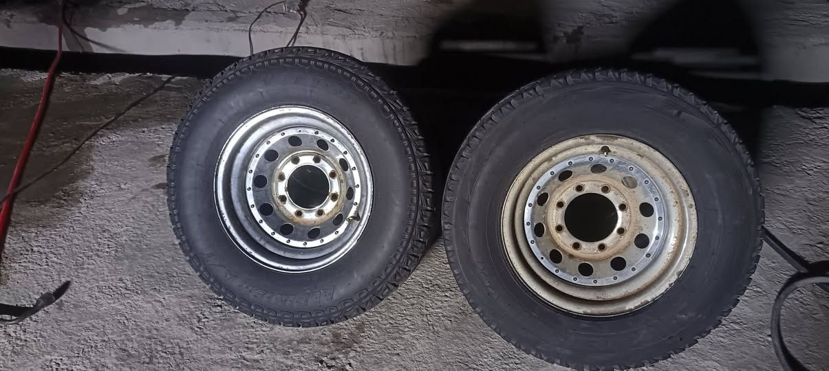 السلام عليكم عندي كبات نضيفات تخم سعرهن ٢٥٠ وعندي ويل كب ستيل سعره ٢٥٠ العنوان الزبير ***********
