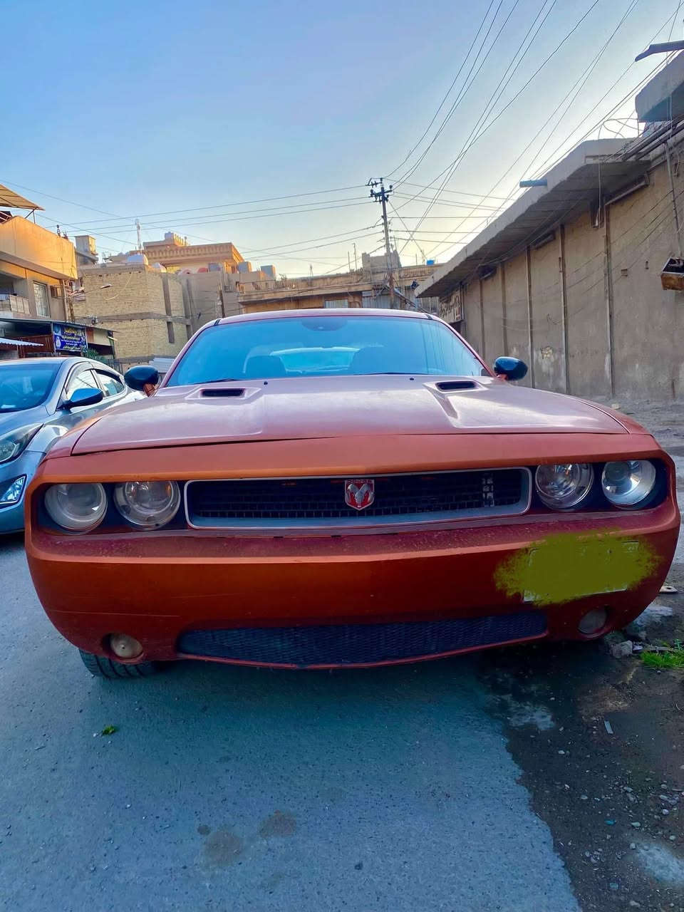 جالنچر 2011 بأسمي.                                                               
بيها خطا بالسنوية بسيط يحتاج تصحيح 
المكان كرادة داخل
السعر:95 وبيها مجال
***********
***********
