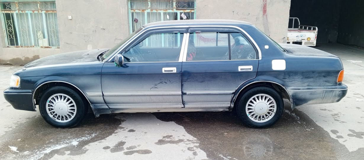 #ـــــــــــــــــــــــــــــــــــــــــــــــللبيع
سلام عليكم اخوانــــــــــــ / أقره كلشي قبل لا تخابر فضلاً 
سياره أرنب طويل مديل 95 رقم بغداد مشروع وطني أنكليزي دولي بسمي تحويل ثاني يوم جاهزه مكينه وكير وحداديه مكفوله من العيب الشرعي غرفه نضيفه بيه ضربه شبر مربع مدكر الخلفي مكان السياره ناصريه سوك الشيوخ سعر 75 وبيه مجال رقمي (***********) للي مهتم يدلل
