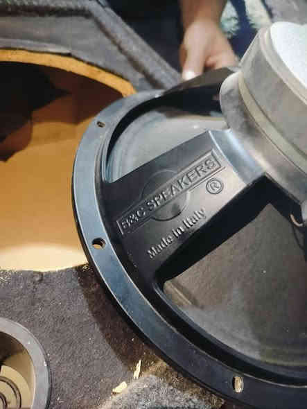 8 سماعات لب ايطالي للبيع 
شغالات وعالفحص.. مبدل بس كوين..

تجي تشوف الفحص وتسمع صوت خير من الله سبب البيع
محتاجين فلوس للموكب لغرض شراء جادر
متوفر اتصال فقط مع واتساب..
***********
