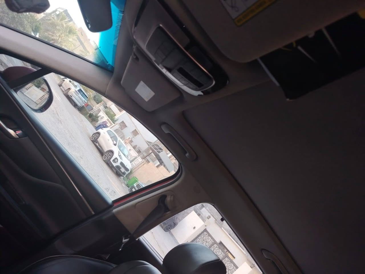 يا الله سلام عليكم
سنتافي 2022 فول مواصفات اعلى فئة رقم بغداد باسمي سياره مواصفات لمتد  مواصفات السياره ماشية ٤١ الف ميل
كشنات تدفئه تبريد
صبغ جاملغ وبنيد
كشنات كهرباء
كشنات جلد
خزن وضعيات للكشن
صندوق كهرباء
5كامرات 360 درجه
من تفتح اشارة تشتغل كامرة بالدشبول
تشغيل عن بعد
بانوراما
دشبول ليزري
شاشه كبيره
لد LED
5 وضعيات قياده
كير بيانو
مثبت سرعه
تحديد مسار
بردات بلادي
مكينه 2.5 T
ويل نجمه حجم 19
كشنات خلفيه تدفئه
تتقدم وترجع بالبصمه عن بعد 
السيارة بيها ملاحظات بسيطة بالبدي وحادثها موضح بالصور
السعر ١٦٠ ورقة... الاتصال على الرقم ***********
مكان السيارة بغداد اليرموك قرب ساحة قحطان... بيع فقط
