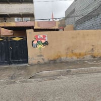 خلف قصر السلطان • ملك صرف • ٢٠٠م