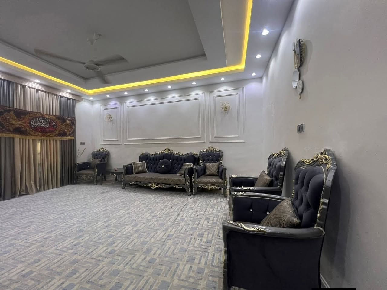 ♕بسم الله الرحمن الرحيم اللهم صلي على محمد وآل محمد ♕

🏠  : منزل للبيع طابقين

🌐  : الموقع حي العسكري 

🕌  : مقابيل جامع الامام علي ( عليه السلام) 

📐  : المساحة  250 متر 

🏗  :  البناء جديد كونكريت 
ــــــــــــــــــــــــــــــــــــــــــــــــــــــــــــــــــــــــــــــــــــــ
//////////   تفاصيل اكثر  //////////

الطابق الاول 

غرفه نوم عدد 2 +  صاله  + استقبال + مطبخ 

+ صحيات داخليه وخارجية  + كراج 
ــــــــــــــــــــــــــــــــــــــــــــــــــــــــــــــــــــــــــــــــــــــــ

الطابق الثاني 

غرفه نوم عدد 2  +  صاله  + صحيات 
ـــــــــــــــــــــــــــــــــــــــــــــــــــــــــــــــــــــــــــــــــــــــــ

💵  :  سعر مناسب جداً 

📲  :  الاستفسار اكثر الاتصال على الرقم 

📞  :  ‏‪0788 251 8491‬‏   واتساب 

✨  لــن تـکون وحـيداً ابـداً مع  الــ مهيمن  للعـقار  ✨

#المعرفة_السعر_علق_بكلمة_المهيمن
