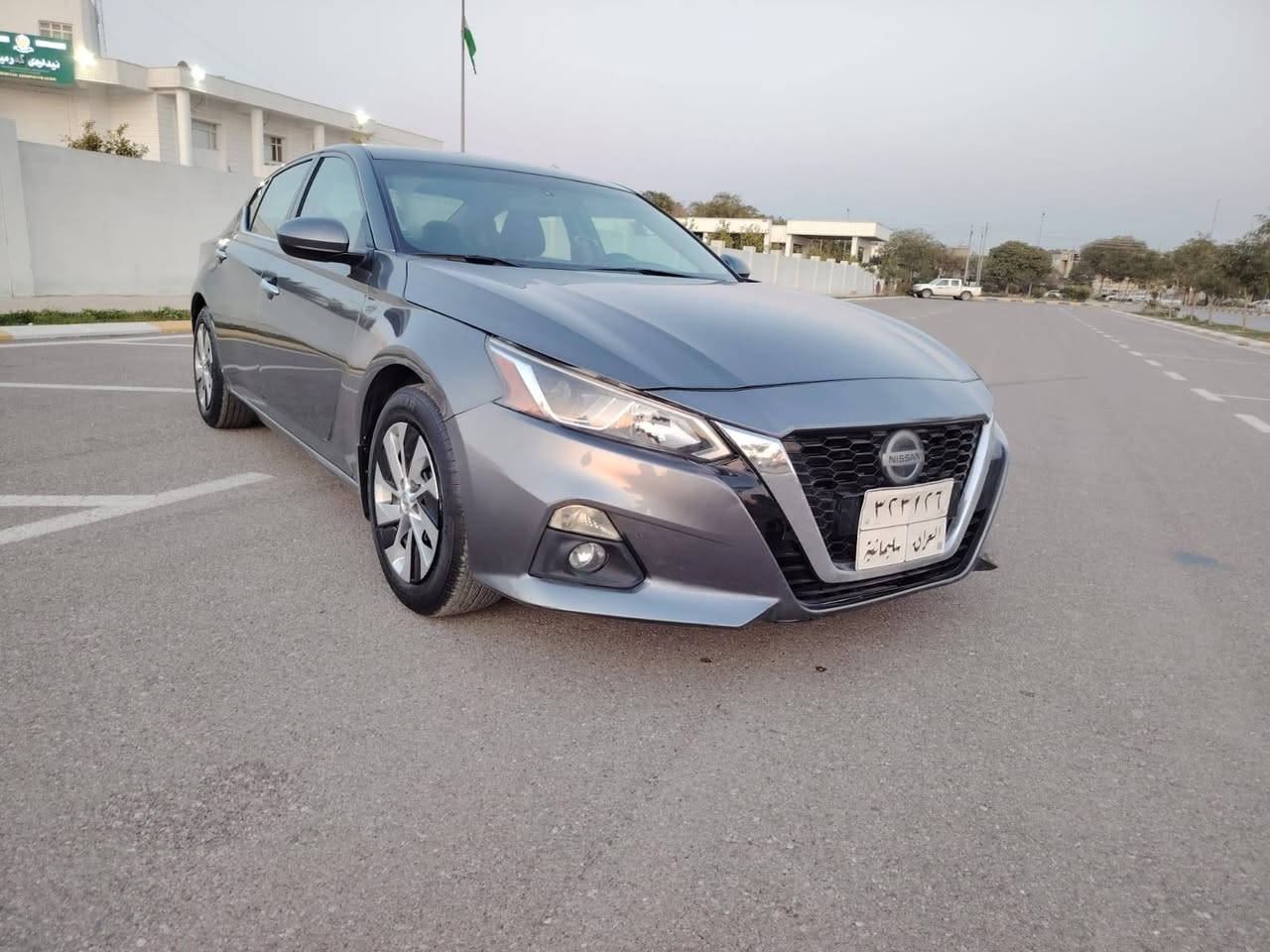 نيسان التيما 2020 رةقم سليمانية كلين تايتل
مواسةفات s كفالة عامة بدون صبغ بدون بارد 
رةقم شاصى موجود و صورة حادث موجود 
سنةوي موجود تحويل او وكالة شرط گیر محرك مکفولە مکان سیارە بکلار *********** كالار, السليمانية
