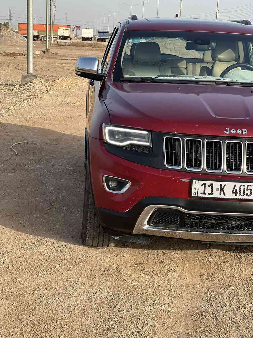 السلام عليكم اخوان جيب لاريدو امريكي موديل 2014 لمتدد واحد على واحد فور ويل رقم بغداد الدولي بأسمي سنويه 2029
 مواصفات فتحه بلقماره 
كير طياره 
تبريد تدفئه فول 
كشنات جلد داخل عسلي 
شفتات ستيرن انضمه كله شغاله 
تشغيل عن بعد 
صندوق كهربائي 
تخم تاير جديد 
حداديه جديده وكير ومحرك مكفول 
ماشيه 72 ألف ميل حقيقي 
سياره كلش جديده حادثه بجم فقط 
السعر 165وبيه مجال حك الجيه 
المكان بغداد (***********) اتصال واتساب
