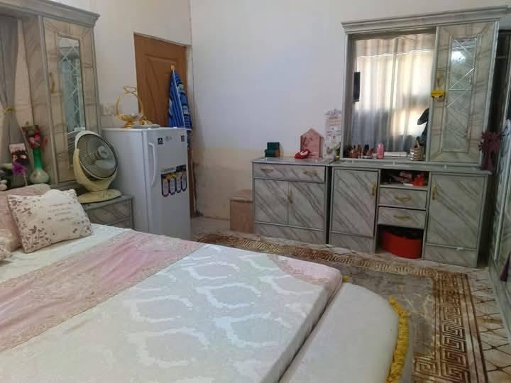 بيت للبيع مساحة ١٠٠ متر مربع العنوان كربلاء المعملجي خلف مدارس العتبة 
البناء طابقين ٤ غرف نوع البناء الطابق الاول طابوق والثاني ثمرستون 
نوع الملكية طابو زراعي ٢٥ 
السعر ١٣٠ قابل للتفاوض
للاستفسار 
***********
***********
مكتب المحافظة للعقار في كربلاء 
نقدّم خدمات البيع، والشراء، والرهن، والإيجار  جميع انواع العقارات سكني تجاري زراعي 
للتواصل والاستفسار  او عرض اعلانك اتصل على الارقام واتساب  
***********
***********
او راسل الصفحة او تفضل بزيارة المكتب كربلاء شارع ابو مهدي المهندس
