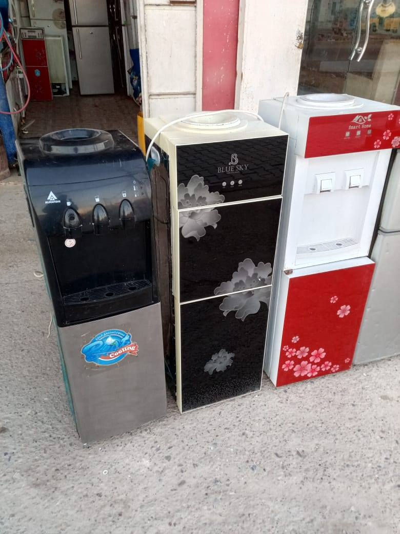 السلام عليكم ورشة المصطفى لبيع تصليح الثلاجات الغسالات المجمدات البرادات بئنسب الأسعار يتوفر ثلاجات من ٨قدم الئ ٢٠قدم أسعار مناسبه يتوفر برادات بلاديات بسعار مناسبه ***********
