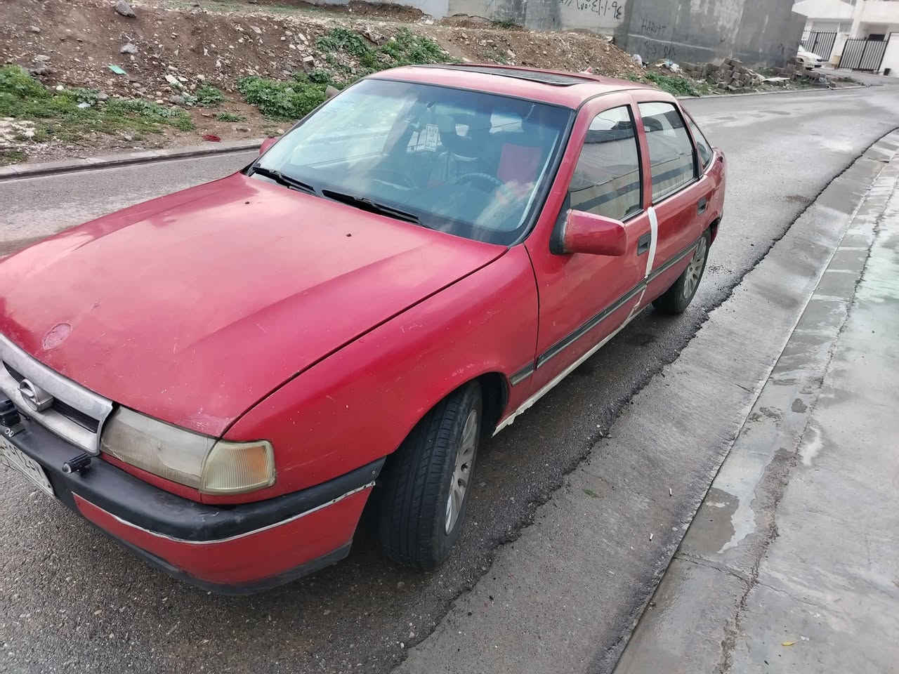 سلام عليكم اوبل فكترا لون احمر موديل ١٩٩١ للبيع كير عادي ومحرك وبشرط
تدفئه شغاله
تخم تاير جديد
صدر ٩٠ بالميه
كهربائيات كلها شغاله
كيجات شغاله
بيها خياسات وسياره نصبتها حلوه
رقم كركوك بيها كوبون بانزين
تحويل او وكاله بشرط سنويه حد شهر ١١
مكان سياره أربيل
*********** أربيل, العراق
