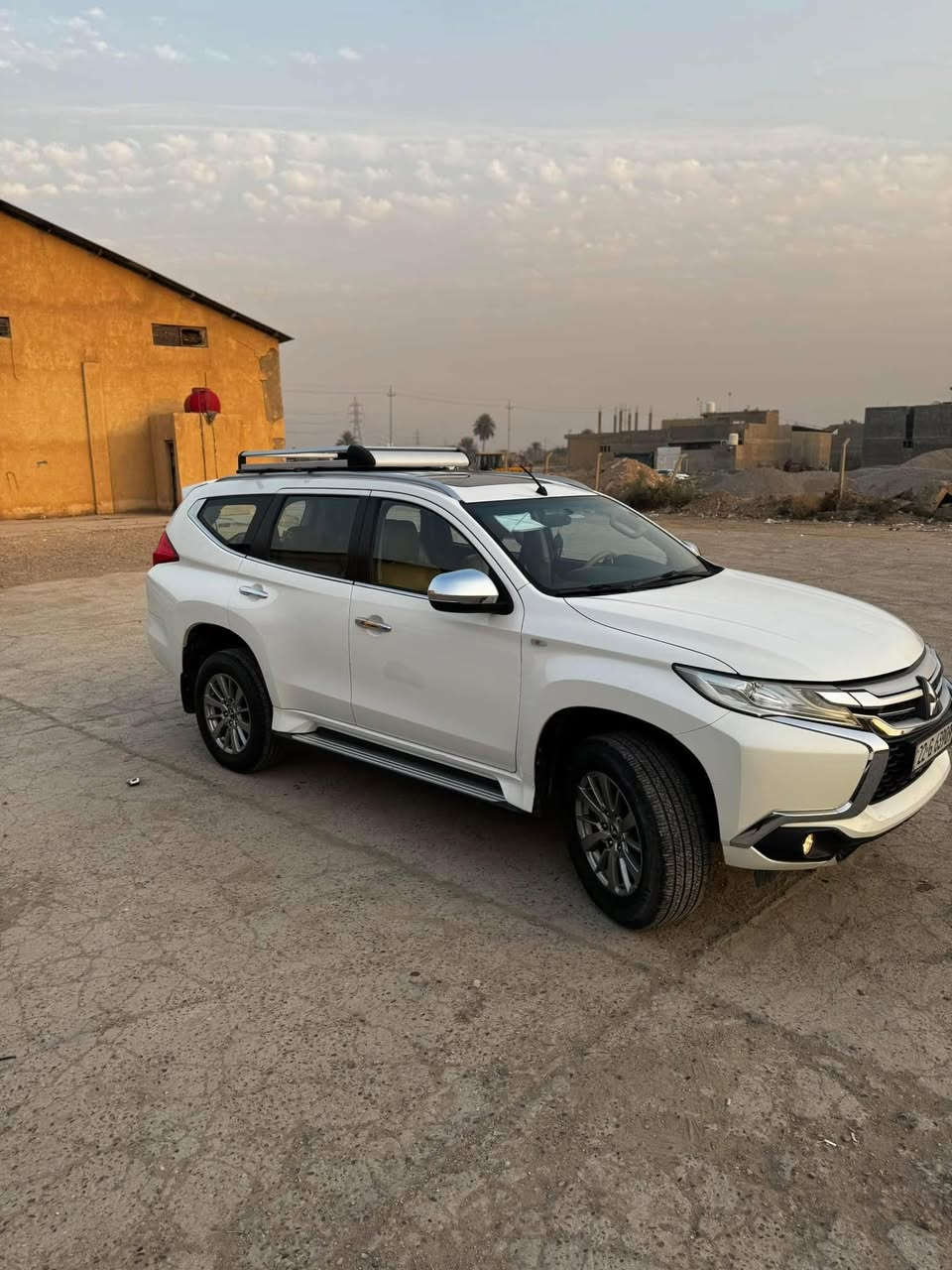 باجيرو سبورت (مونتيرو) ٢٠١٩ 

بيها جاملغ خلفي عكس السايق 

السياره فول مواصفات

ماشيه ١١٣ كم 

السعر ١٩٠$ 

المكان كربلاء 

***********
