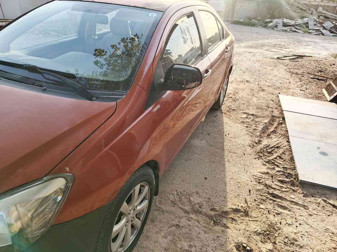 سلام عليكم كريت فولكس موديل 12مكينه كورولا كير عادي مكفوله من تبديل سنوية جديده هزه جديد رقمه بغداد انكليزي تحويل مباشرة سعره 42 بيه مجال قليل سيارة على بلاده بيه جراد قمارة وبنيد وصندك بيه ذيول خياسات شوي بل بديه القمارة من سفيفة جامة هم بيه خياسه سيارة حلوه نعامه بس يردله شوي ترتيب مكاني بغداد الشعب هاتف ***********
