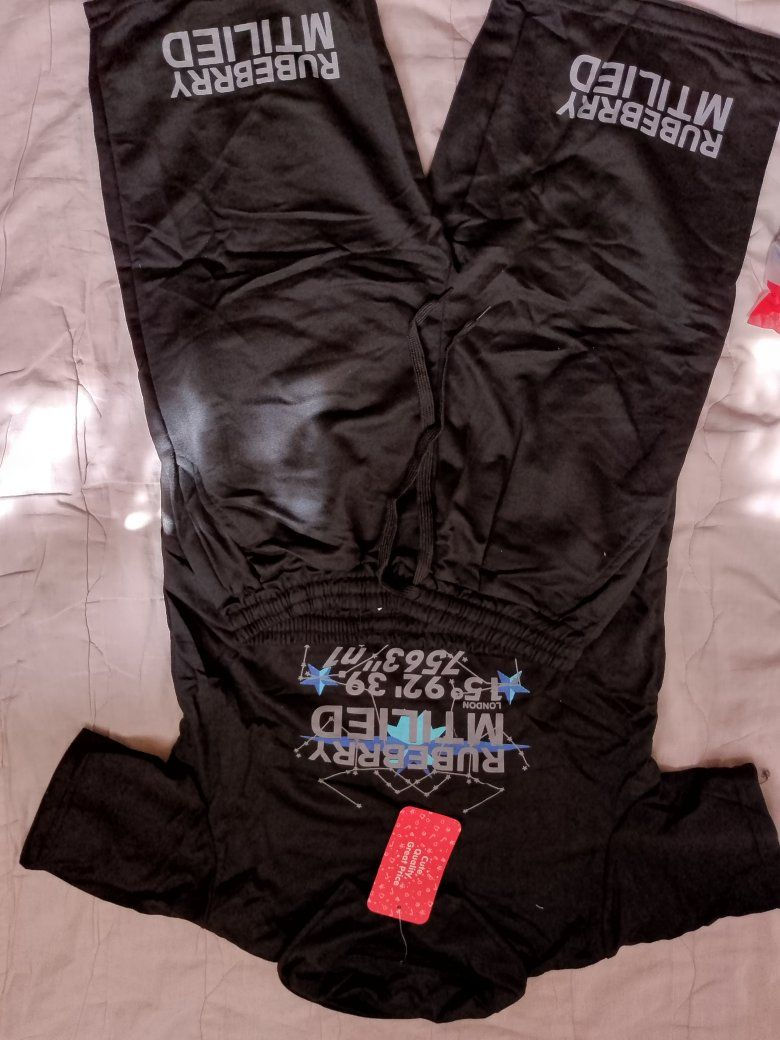 اسلام عليكم عندي ملابس اطفال القطعه 5حجز علخاص والي تريد مجموعه السعر يختلف


**إذا كنت صاحب هذا الإعلان وتريد حذفه لأي سبب، رجاءا أرسل رسالة إلى الدعم الفني**