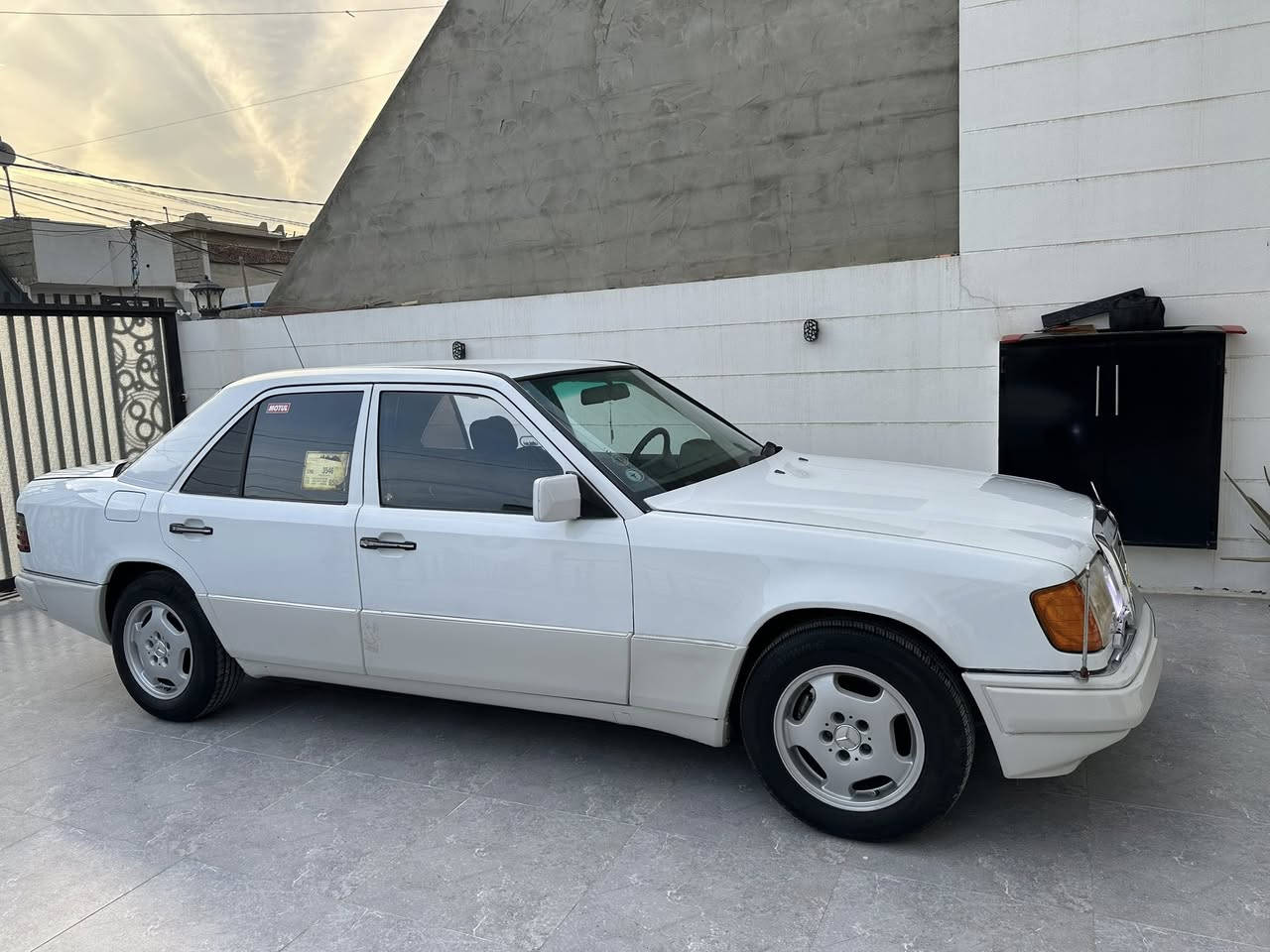 مارسيدس دب 300موديل88محدث92كيرومحرك بطه2.5رقم بغدادمشروع وطني بسمي قواعددبلات بلادي تبريدشغال صبغ عام جمالي بدون ضرربدون خياس كفاله سعر62شويه بي مجال***********/***********مكان سياره كركوك
