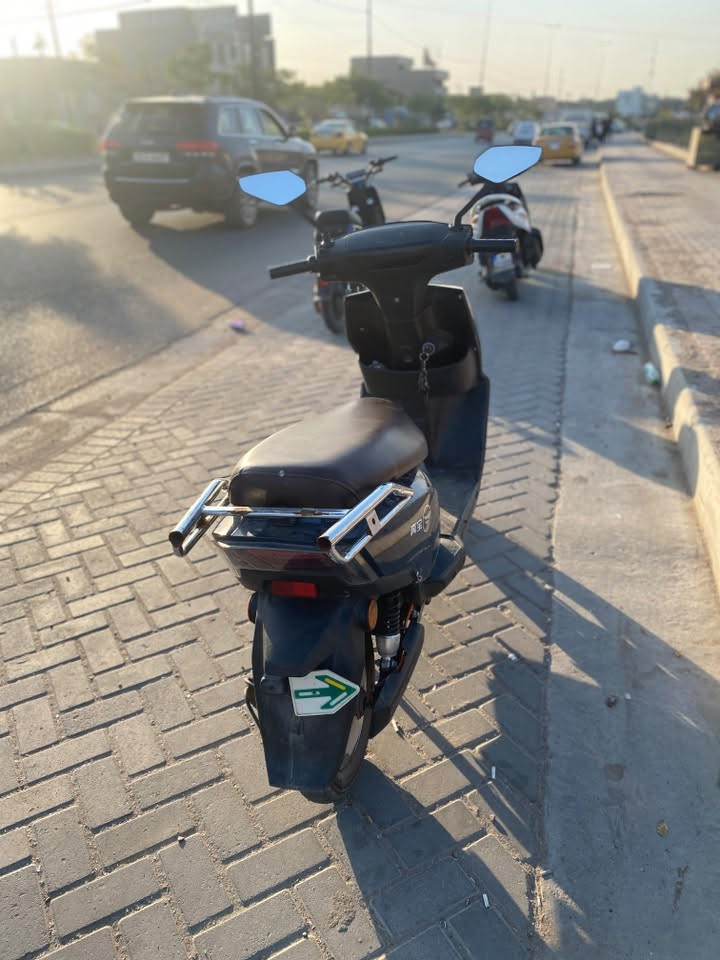 سلام عليكم دراجه شحن للبيع نوع سكنس بطاريات نضيفه كهربائيات كامله دراجه ما بيها اي نقص دراجه كامله بركات تايرات نضيفات مرايات دبلات كامله سعرها 550 وبيها مجال مكاني بغداد حي الجهاد للاستفسار ***********
