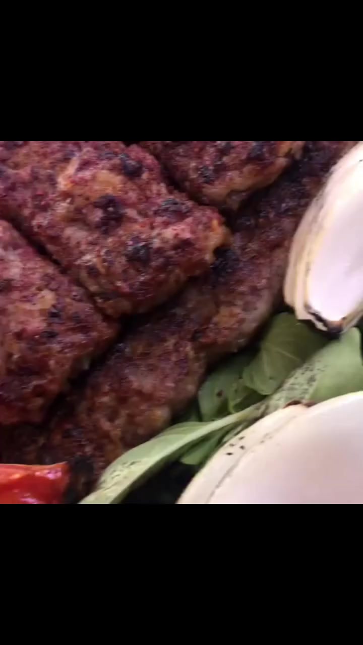 اللهم صلي على محمد وال محمد 
زباىنه الكرام نقدم لكم اجمل المشويات واطيبها 
متوفر لدينا جميع المشويات كله عالفحم 

_ كباب دجاج 
_ كباب لحم 
_ تكه دجاج
_ تكه لحم 
_ اجنحه

متوفر توصيل جميع أنحاء قضاء الرفاعي 
و المناطق القريبه من رفاعي 

التواصل معنا:
 ✅***********
✅***********
عنوان : يم لبلديه يم معمل ثلج بيت خضوري 📍
