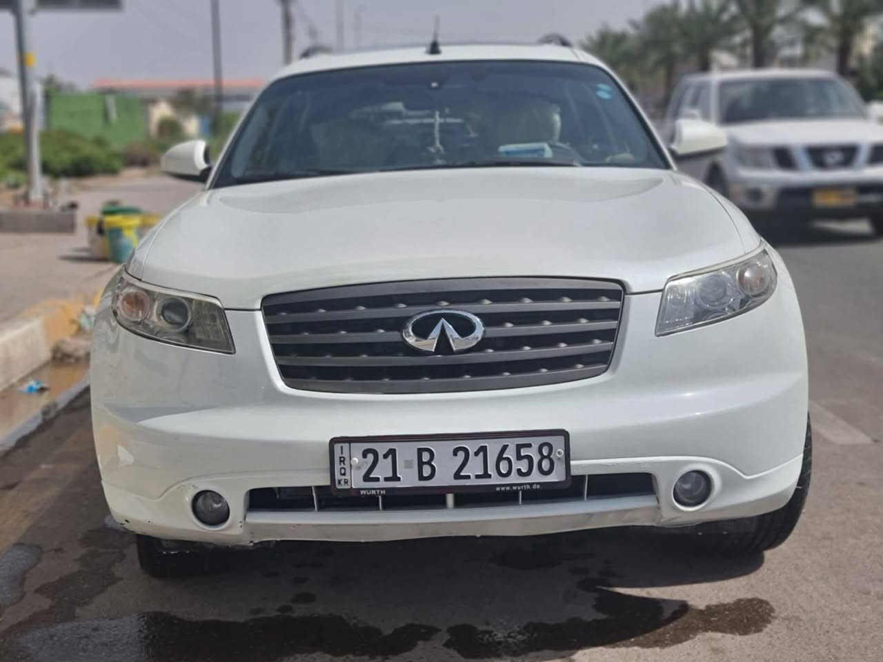 السلام عليكم ورحمة الله
انفنتي FX35  موديل 2008  للبيع 
- محرك 3.5  بحالة جيدة 6 سلندر 
- خليجي بيها فقط مثل ما موضح في الفديو 
- رقم سليمانية سنوية باسمي 
- كلشي بالسيارة شغال تبريد تدفئة كهربائيات باتري جديد صدرها جيد .
السعر / ٨٥
العنوان بغداد/ شارع حيفا / ***********
