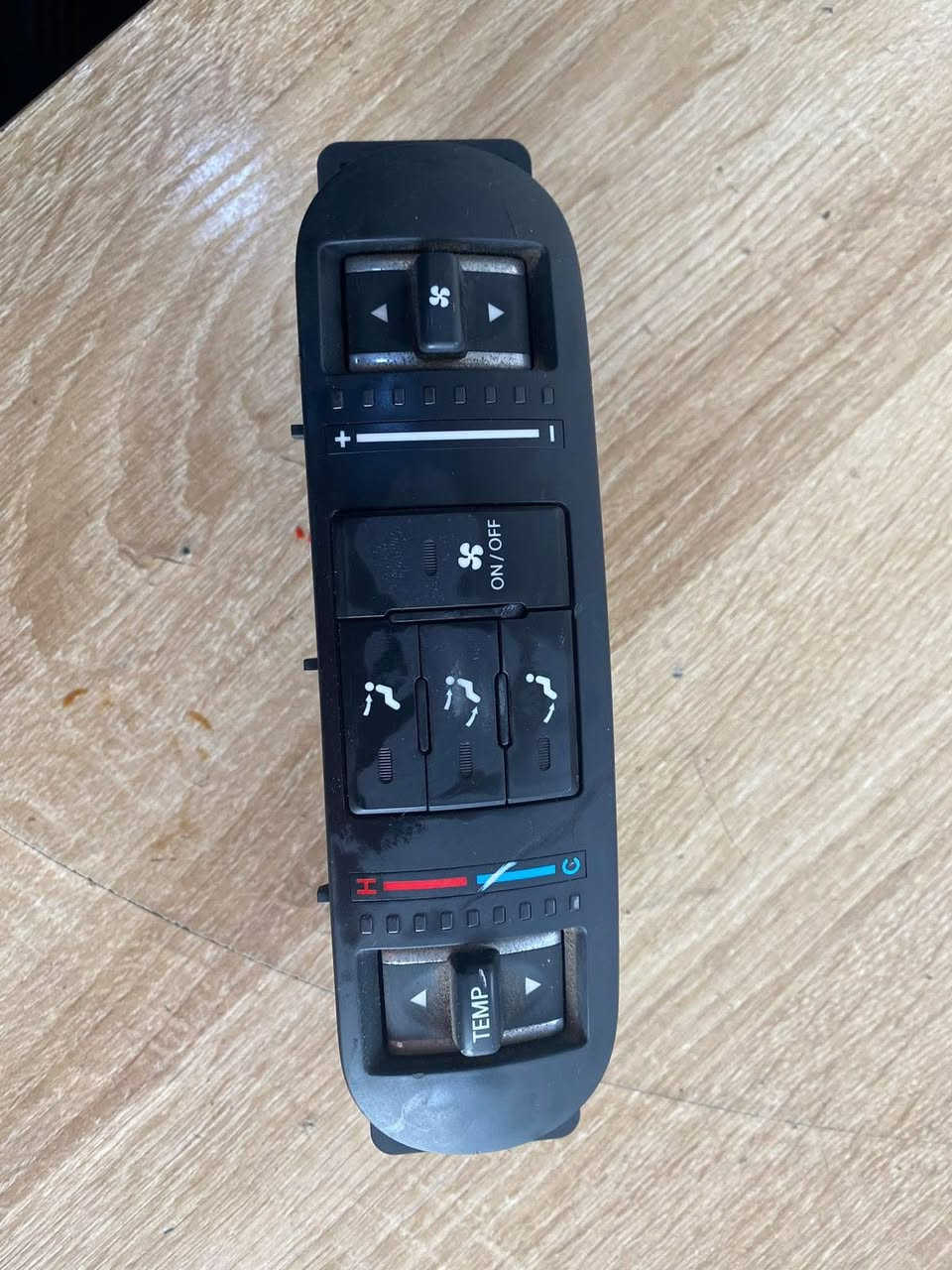 السلام عليكم ورحمه الله وبركاته
متوفر جميع قطع السيارات الكوريه 

كيا موهافي 

خليجي 

امريكي 

ابواب كافه الالوان

جاملغ كافه الالوان

دعاميه اماميه موديل ٢٠١٧

دعاميه موديل ٢٠١٣

دعاميه خلفيه موديل ٢٠١٧

دعاميه خلفيه ٢٠١٣

فول لايت زنون

فول لايت العادي 

بك لايت العادي 

بك لابت الد

بك لايت ٢٠١٧

مشط ستيرن وكاله 

مشط ستيرن حاويه

كوبلن ستيرن 

شيال كاردن

كاردن توويل 

كاردن فور ويل

يده عده صندوك

يده كشن خلفي 

يده باب داخلي 

يدن باب خارجي

بصمه ابواب 

حداديه اماميه وكاله 

حداديه خلفيه وكاله

داريم شفت امامي 

درايم شفت خلفي

قليج كير وكاله 

كير فور ويل 

كير تو ويل

بطانه جاملغات امامي 

بطانه جاملغ خلفي

واقيه طين امامي والخلفي

بروجكتر وكاله

فسفوره دعاميه خلفيه 

شمسيات للون بيجي

كشنات اسود وبيجي 

تورباين كير 

حساس صالنصه

حساس دعاميه خلفي

حساس ويل

حساس كرنك 

دكت سقف داخلي

ماسكات امامي وخلفي

شباك الاعلى موديل ٢٠١٢

شباك الاعلى موديل ٢٠١٥

شباك الاسفل 

مسطره صندوك نيكل

مسطره بنيد نيكل 

قاعده داخليه

قاعده خارجيه

توصيل داخل بغداد ٥ الف

توصيل محافظات 🚚🚚🚚

***********

واتساب او مراسله الصفحه
