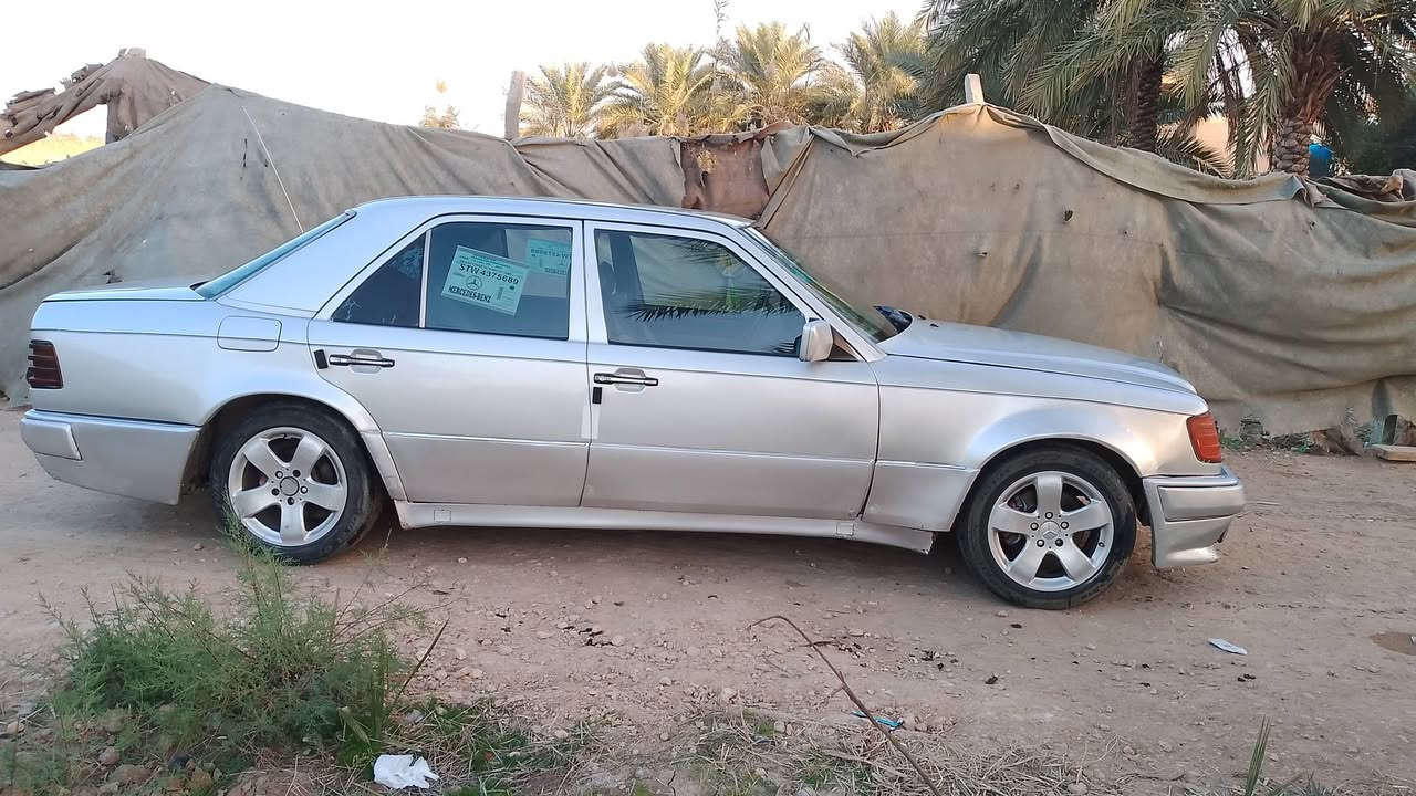 السلام عليكم دب للبيع موديل 91 كير محرك بلادي السعر 39  عنوان بابل المسيب ***********
