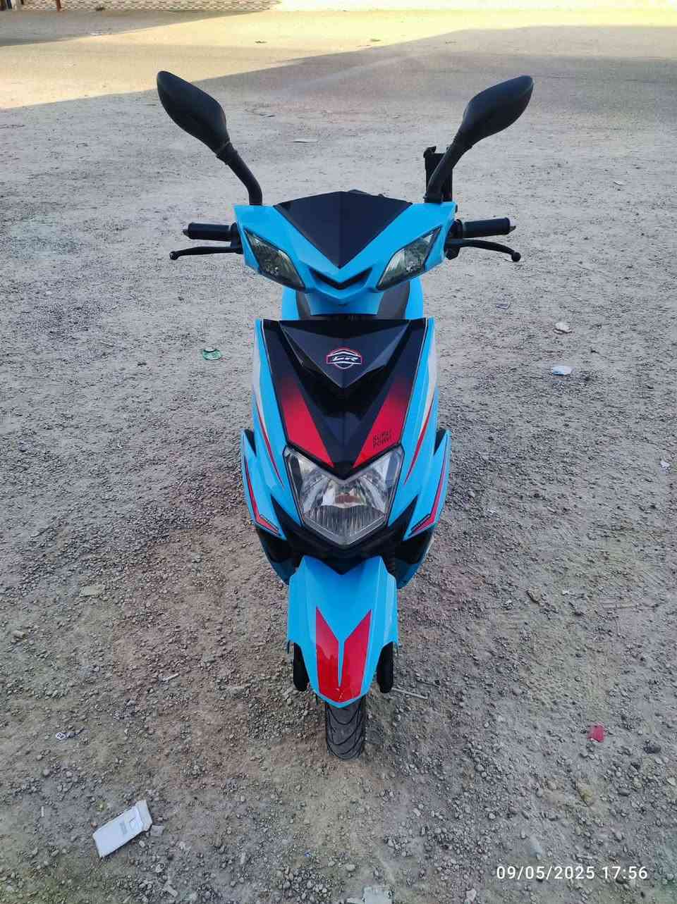 ماطورات شحن  جديده. للبيع  6 بطاريات 
و بسعر مناسب جداً 
الي يشتري  يراسلني. 

بطاريات جدد شغال من كلشي على الفحص.

الاتصال على الرقم 
***********
