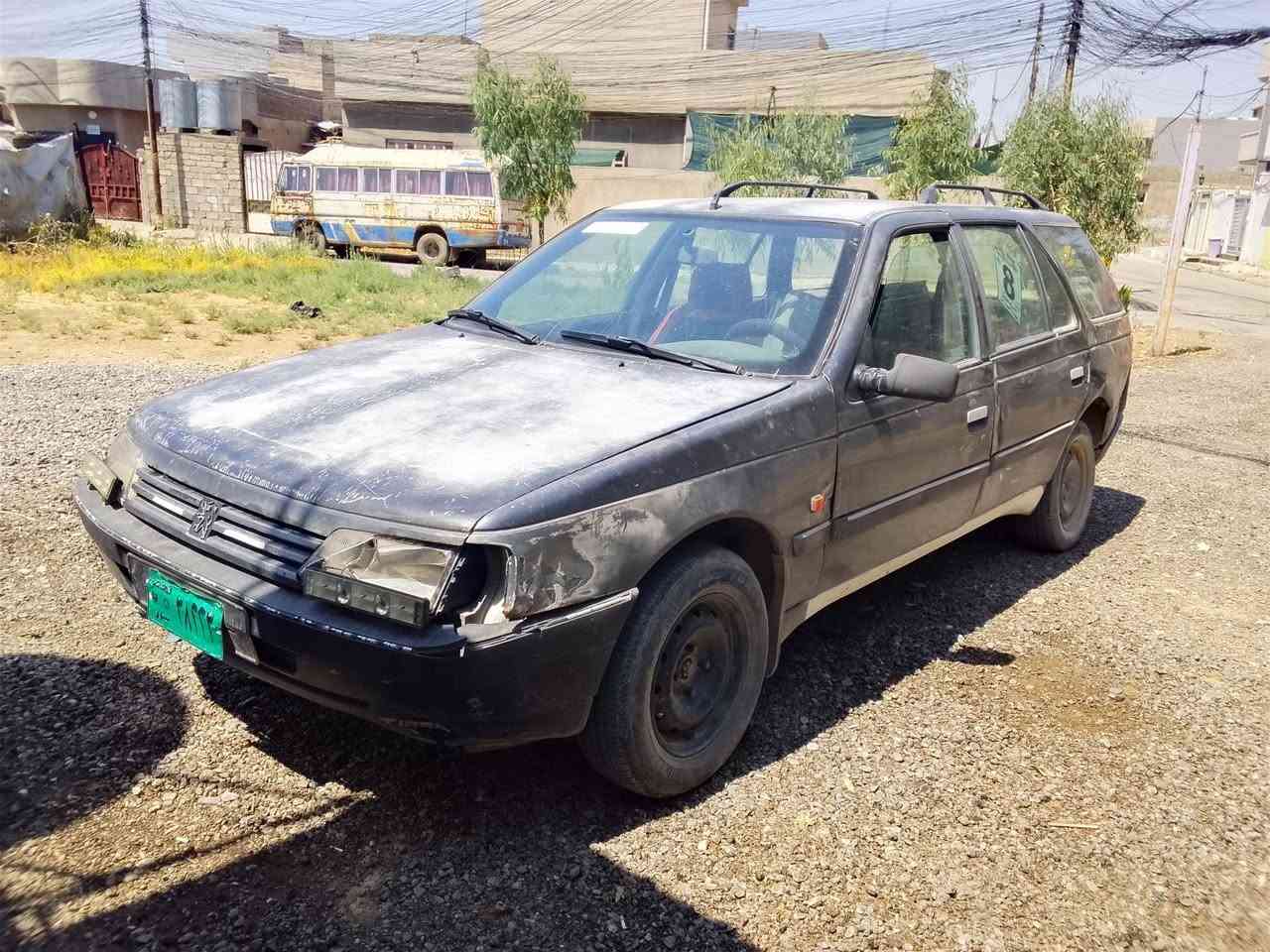 السلام عليكم بيجو405 ستيشن موديل 93 كير محرك شرط 
شرط التحويل من الشرعي سنويه بيضه بيها واجها و معامله مدفوع كمركها تحويلها يكلف بل 250 الف  وايرمنيه كله شغاله كابون بانزين موجود تايرات عل نص طخم امامي شوي تعبان سياره مال شغل مال بيت سياره كلش حلوه السعر 11 ورقه بيه مجال قليل مكان موصل الايسر ***********
