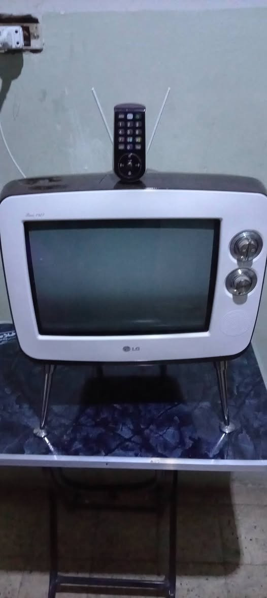 تلفزيون انتيك lg retro لعشاق التميز والمقتنيات النادرة ومصممى الديكور تحفة فنية تجمع بين التصميم الكلاسيكي الأنيق
تلفزيون انتيك lg retro لعشاق التميز والمقتنيات النادرة ومصممى الديكور تحفة فنية تجمع بين التصميم الكلاسيكي الأنيق
للتواصل 01018944429


**إذا كنت صاحب هذا الإعلان وتريد حذفه لأي سبب، رجاءا أرسل رسالة إلى الدعم الفني**