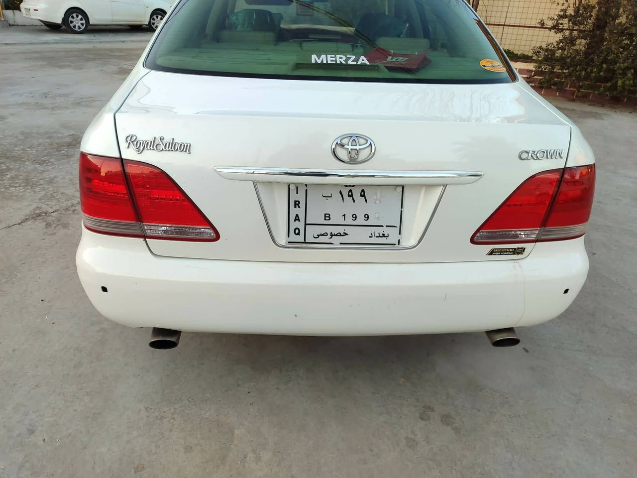 بەناوی خوای گەورە و میهرەبان
شاهینە موس موس 2005
گیر و مەکینە گەورە 182 بی دوکەڵ
بێ بۆیاخ بەس شوین موسی بۆیاخە 
ناو زەرد 2 دوگمە شاشەو کامیرە حاسە
 بەشەرتی گیڕ و مەکینە و بێ تەقەو رەقەیە
تەبرید سارد و گەرم بە شەرت  2 کوشن کارەبا
بێ چاڵ و شوخت سەقفی شوشە
ناو دەری لۆک  لۆک  جرکەی تیا نیە
سۆنەرم داناوە   بێ دەعم و لیدراو  

نرخ ==65 گەڵا و مەجالیکی برایانە
***********
***********
