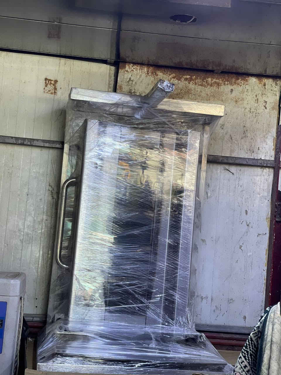 للبيع وبسعر مناسب مفرد او كلهن 
تواصل ***********
