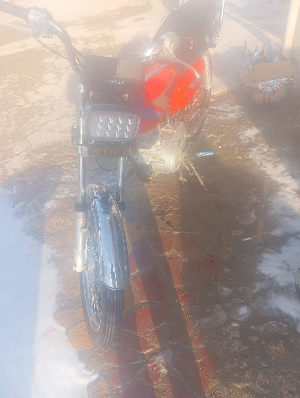 سلام عليكم دراجه للبيع 22مكان الغراف ***********
