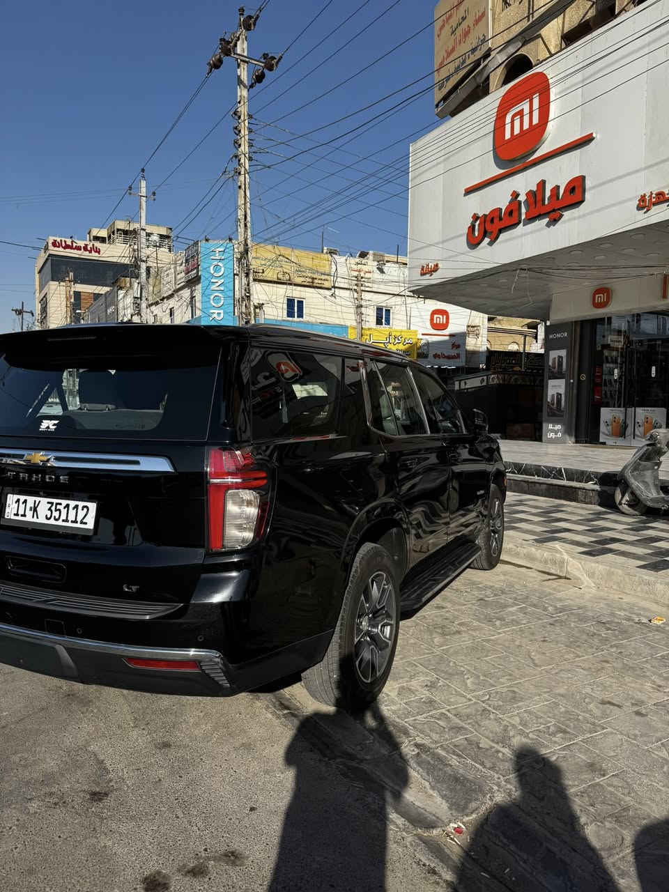 السلام عليكم
تاهو موديل 2021 خليجي فول مواصفات LT 
المواصفات 
بصمة 
بانوراما 
5 كاميرات 
شاحن وايرلس
رادارات امامية وجانبية
كراسي كهرباء الامامي والخلفيات 
كشنات جلد 
زجاج خلفي كهرباء
انارة داخلية LED اشاير مري
وبعد بيها هواي تفاصيل
السيارة كفالة من الصبغ فقط بارد كد شبر يم قبق البانزين وبيها رصعة بالجاملغ الامامي الايمن والسونار موجود وكلشي واضح
كير مكينة كفالة 
صدر تخم تاير بالباكيت 
دهن قبل اسبوعين بدلتة 
السيارة كاملة وجاهزة وخير من الله
سعرها 405 وبيها مجال بسيط كلش
مكاني بغداد الشعب سوق شلال
***********
