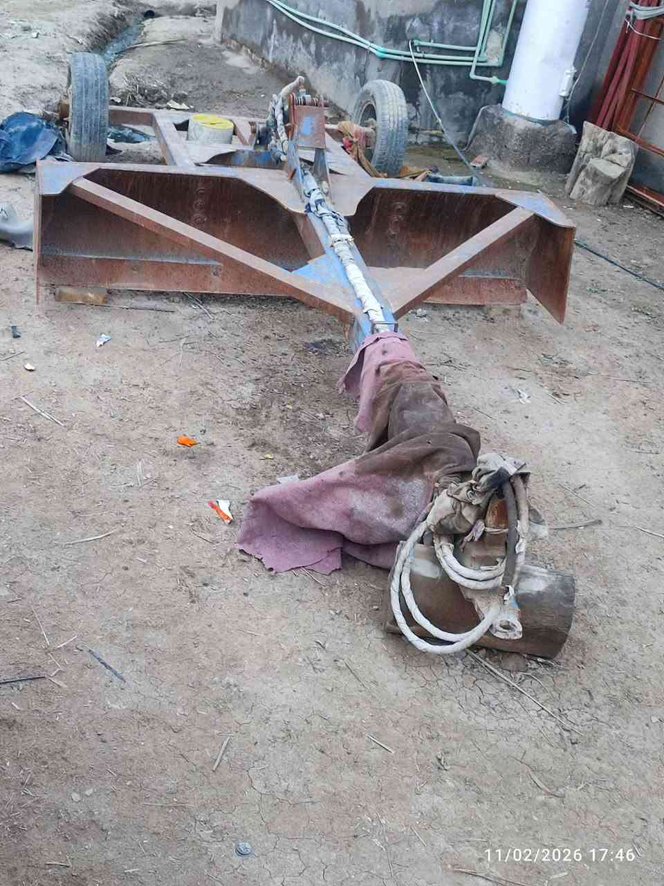 سلام عليكم
اندبليت للبيع مترين ونص شغل الخميسية جاهز ومكفول 
مكلف بالنشر اتصل 
بــ***********
