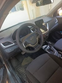 اكسنت ٢٠٢١ • ماشيه ٦٠ الف • غرمات صفر